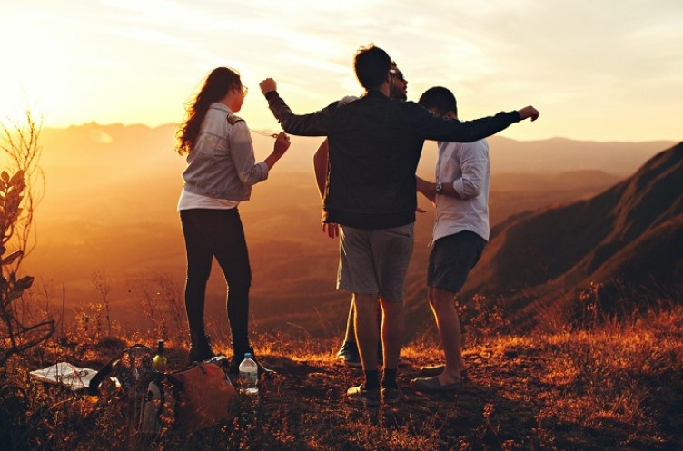 cuáles son los riesgos en la adolescencia