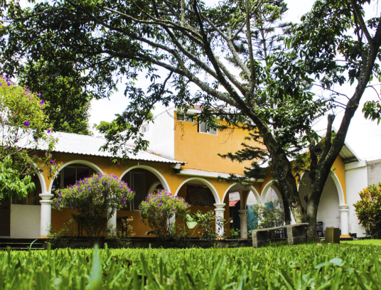 Colegio cerca de Villa Nueva, sede de Colegio Intellectus